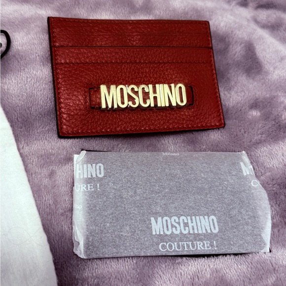 MOSCHINO - LEARHER CARDHOLDER - RED W/ GOLD HARDWARE - Picture 2 of 5